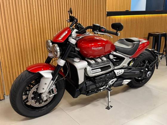 TRIUMPH ROCKET III R TRIUMPH ROCKET III R